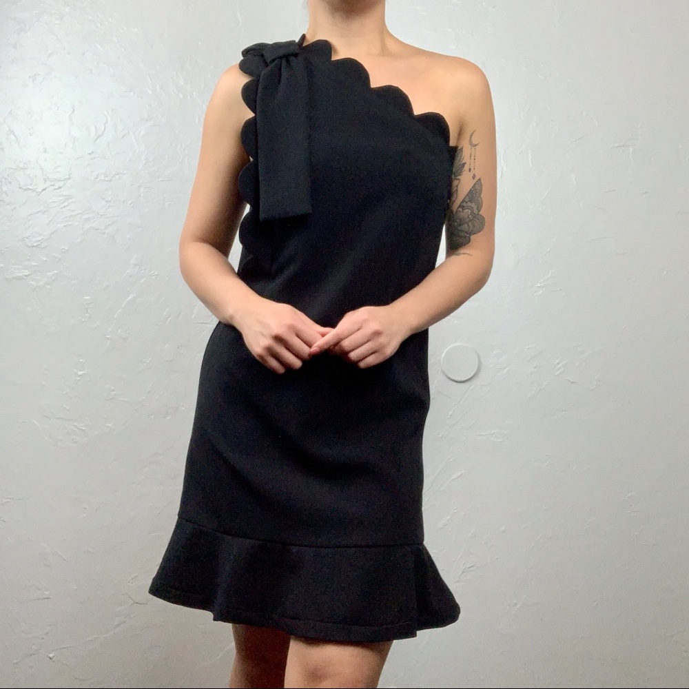 Victoria Beckham Black one shoulder chic mini dress size XS